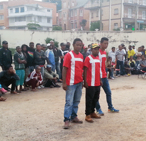 Pétanque- Mini Masters : Victoire expéditive de la bande à Nanah